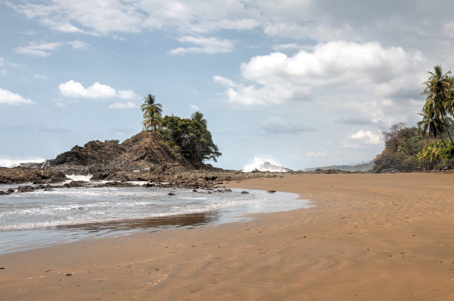 Dominicalito Beach